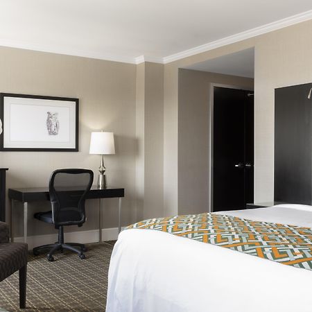 Voco The Tiger Hotel, Columbia, Mo By Ihg Екстериор снимка