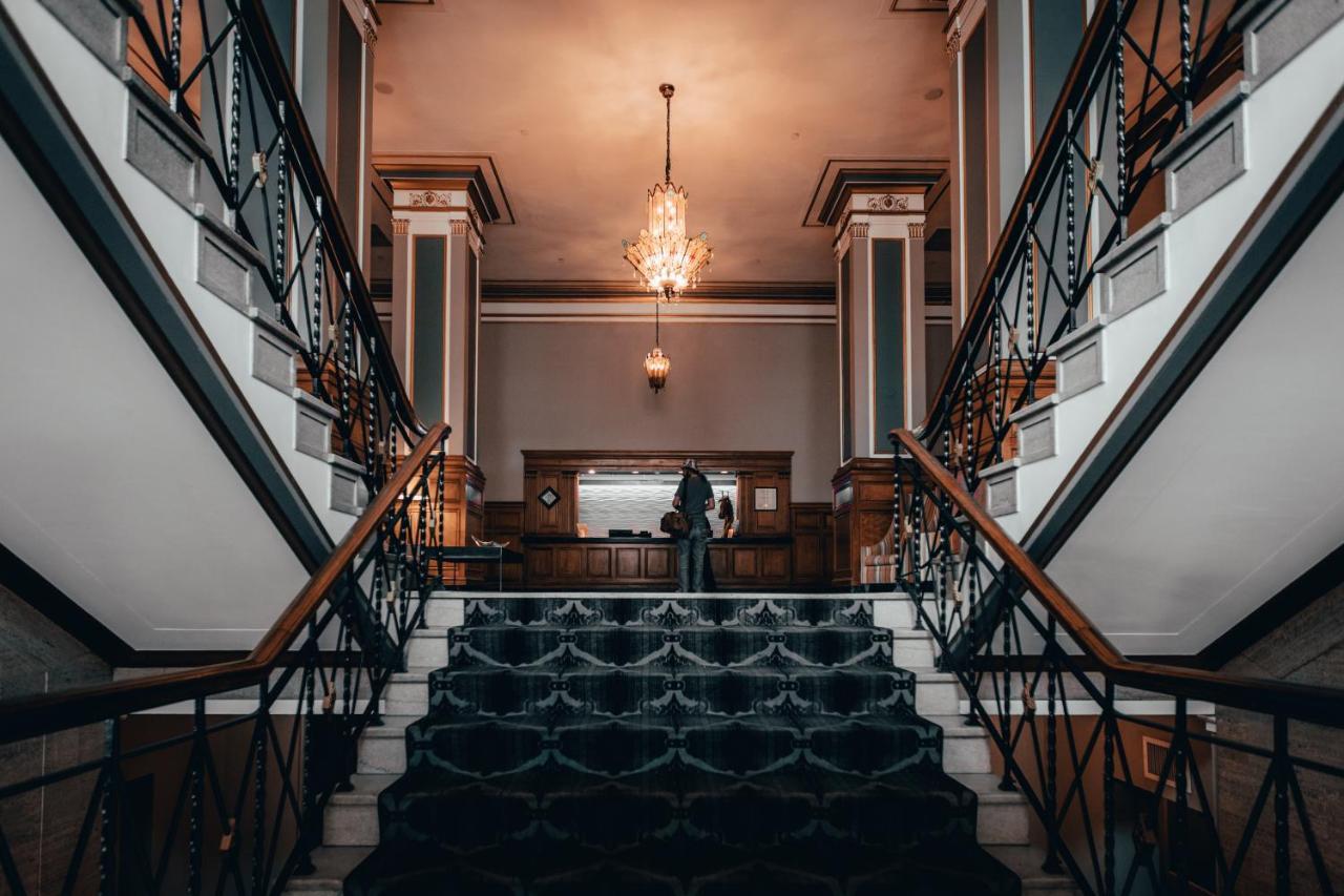 Voco The Tiger Hotel, Columbia, Mo By Ihg Екстериор снимка