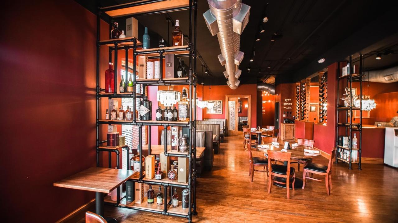 Voco The Tiger Hotel, Columbia, Mo By Ihg Екстериор снимка