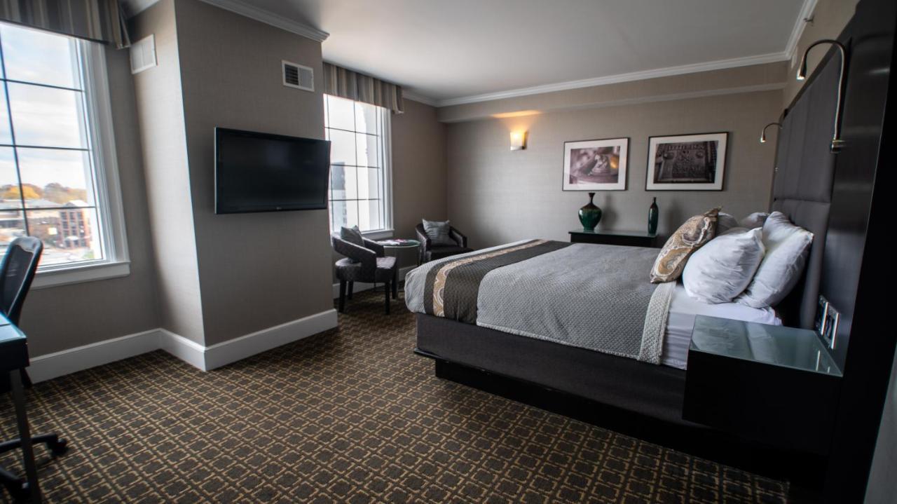 Voco The Tiger Hotel, Columbia, Mo By Ihg Екстериор снимка