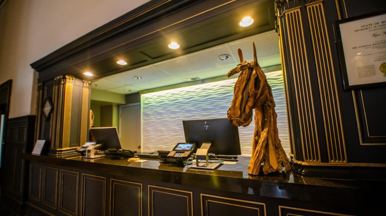 Voco The Tiger Hotel, Columbia, Mo By Ihg Екстериор снимка