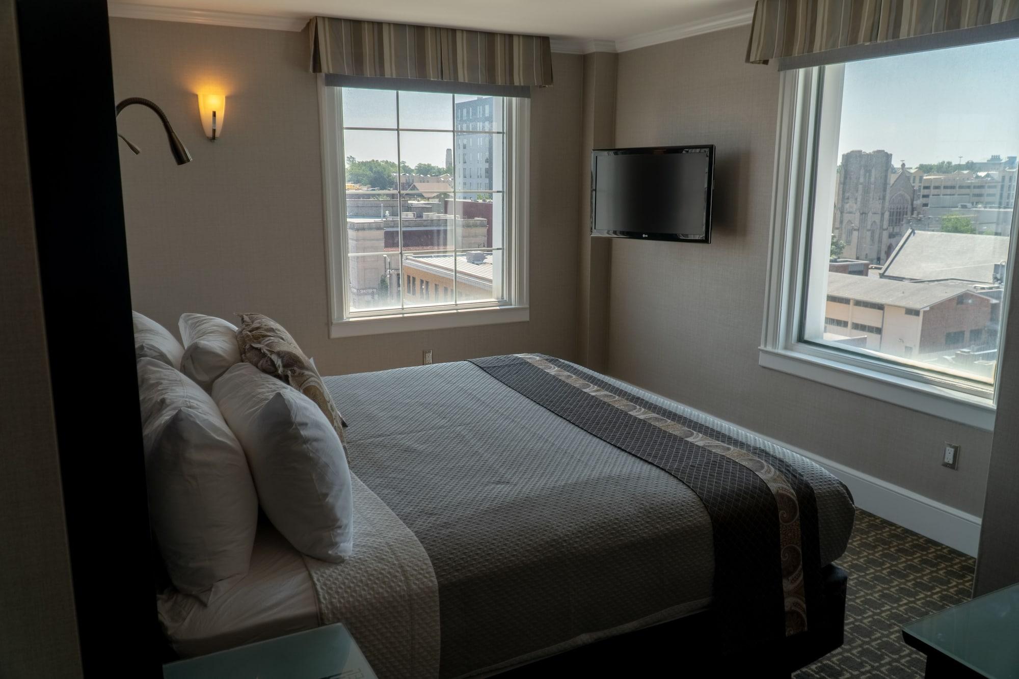 Voco The Tiger Hotel, Columbia, Mo By Ihg Екстериор снимка